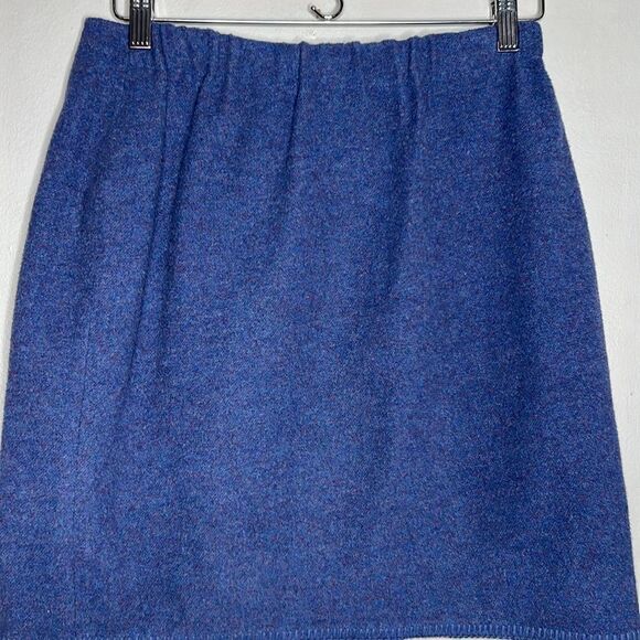 Ann Taylor wrap style wool blend mini skirt, size medium - Picture 6 of 7